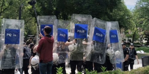 Ankara’da açlık grevindeki öğretmenlere polis müdahalesi: Çok sayıda gözaltı