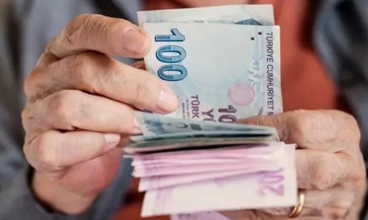 Mehmet Şimşek emekli ve memur zammı sorusuna yanıt verdi
