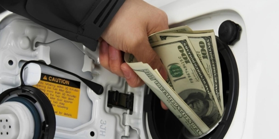 Önce motorin şimdi benzin_ Yükselen petrol fiyatları pompalara yansıdı