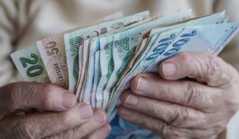 SSK, Bağkur 2024 emekli maaşı ödeme günleri değişti mi? Emekli maaşı hangi gün yatacak