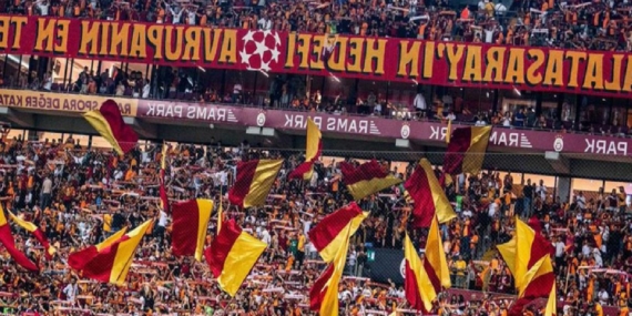 Galatasaray, milli takımın iki yıldızının peşinde! Yer yerinden oynayacak