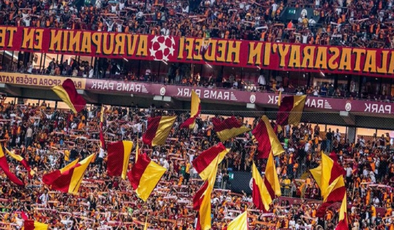 galatasaray-milli-takimin-iki-yildizinin-pesinde-yer-yerinden-oynayacak-Pcivu9wg.jpg