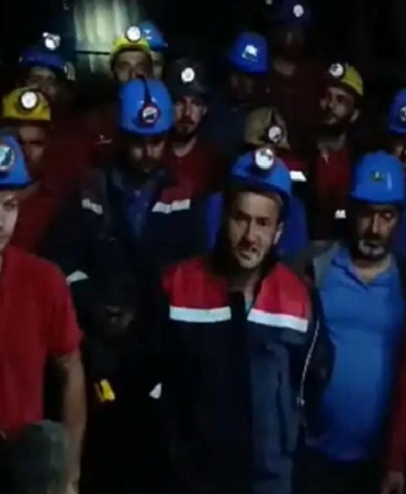 haklarini-alamayan-madenciler-kendilerini-yer-altina-kapatti-3FSmlTfi.jpg
