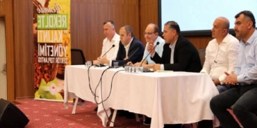 manisada-uzum-sektoru-toplantisi-ZJbAy95i.jpg