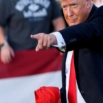 trump-para-verirse-emekli-zam-alacak-sACsLFP4.jpg