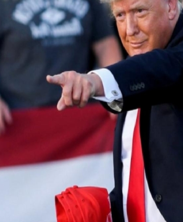 trump-para-verirse-emekli-zam-alacak-sACsLFP4.jpg