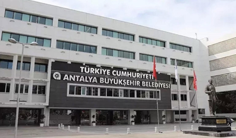 Antalya Büyükşehir Belediyesi iştiraki ANSET'e yönelik soruşturmada 25 kişi gözaltına alındı