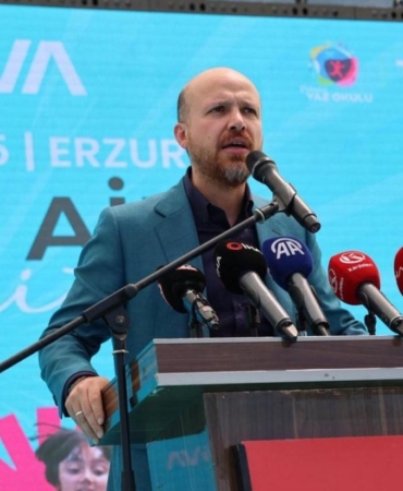 Bilal Erdoğan, Erzurum’da TÜGVA Yaz okulunu kapanış törenine katıldı
