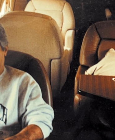 Epstein dosyalarında adı geçiyordu, evinde ölü bulundu