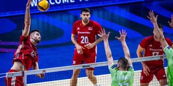 Filenin Efeleri, Slovenya'ya mağlup olarak turnuvaya veda etti! (VNL Milletler Ligi çeyrek final)