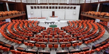 MECLİS TATİL TARİHİ 2026 | TBMM ne zaman tatile girecek? Meclis kapandı mı, tatile girdi mi? İşte Resmi Gazete kararı!