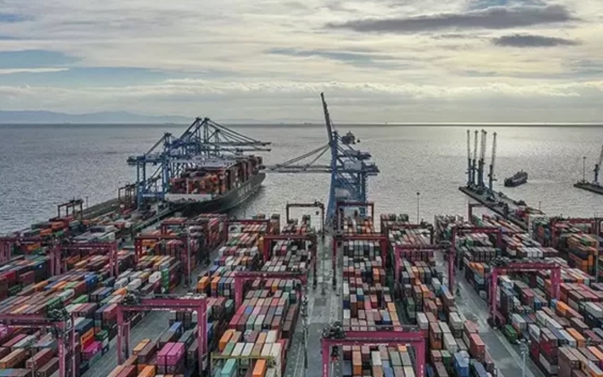 Ticaret Bakanlığı 'Dış Ticaret Beklenti Anketi'ni yayımladı_ Yıl sonu ihracat beklentisi azaldı, ithalat beklentisi arttı