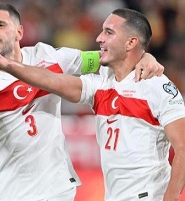 Türkiye santrfor ararken yeni bir yıldız doğuyor_ Deniz Gül