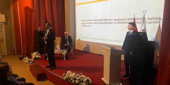 Zafer Partisi’nden Düzce’de büyük panel: “Tertemiz Türkiye” için mücadele kararlılığı