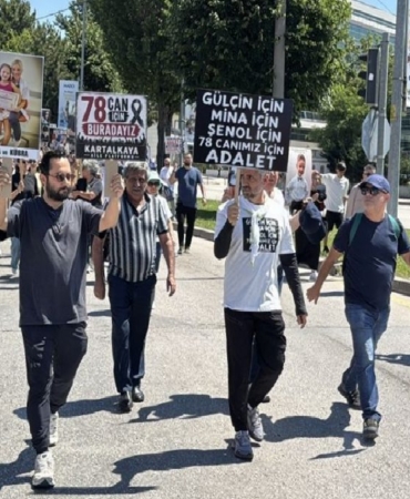 adalet-yuruyusu-yangin-kurbanlari-icin-farkindalik-Zwh1WXi6.jpg