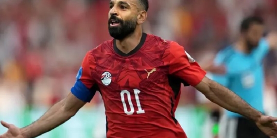 besiktas-muhammed-salahla-el-sikisti-yonetim-birkac-gun-icinde-yildiz-oyuncuyla-gorusecek-w48YaqGi.jpg