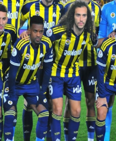 fenerbahcede-planlari-bozacak-ayrilik-5xx1xaMb.jpg