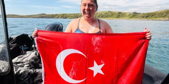 melisa-uluarslandan-tarihi-basari-dunyanin-en-zorlu-parkurlarindan-birini-gecti-moan