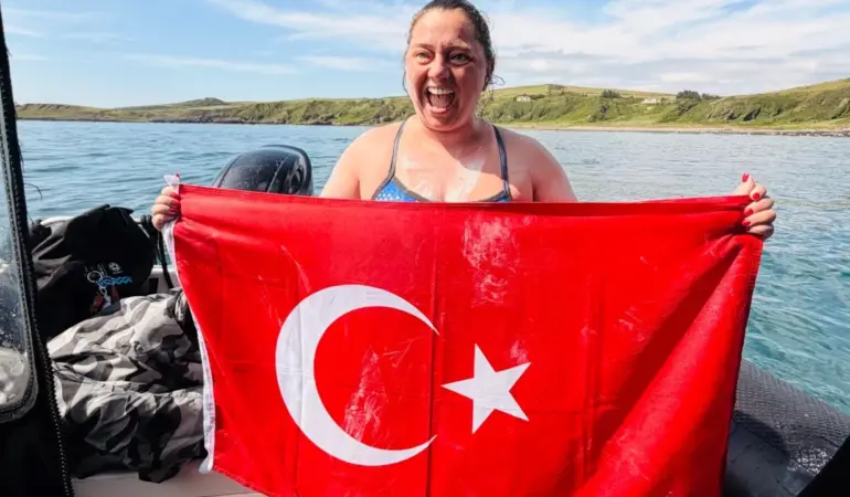 melisa-uluarslandan-tarihi-basari-dunyanin-en-zorlu-parkurlarindan-birini-gecti-moan
