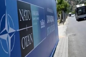 nato-zirvesi-icin-181-milyon-harcanan-panolarin-sokulmesi-icin-de-17-milyon-harcanacak-LTvqDjus.jpg