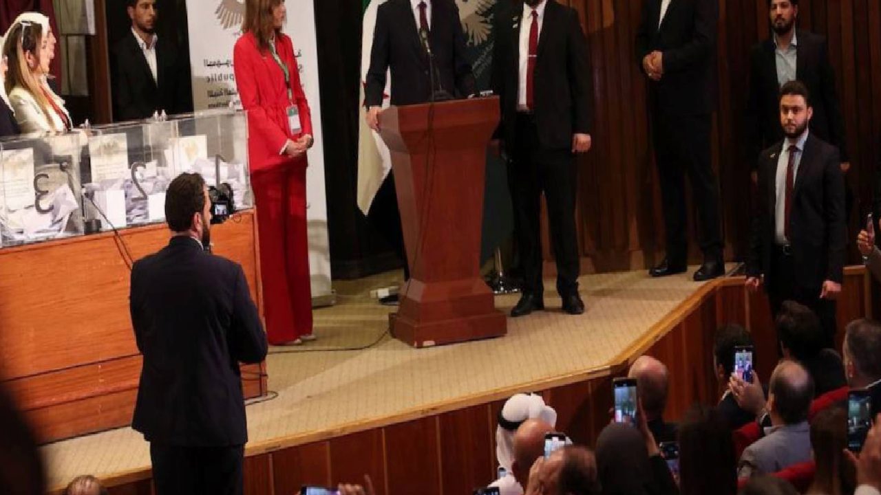 suriye-halk-meclisine-mardin-artuklu-universitesinden-4-isim-atandi-mv9wTQY1.jpg