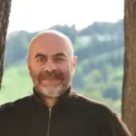 yonetmen-ezel-akaydan-gozalti-sonrasi-ilk-aciklama-haberlere-hayret-ettim-62fd