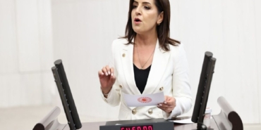 hazine-borcu-15-trilyonu-asti-EJEWCFdJ.jpg