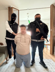 Interpol’ün aradığı eski milli futbolcu için İstanbul’da operasyon